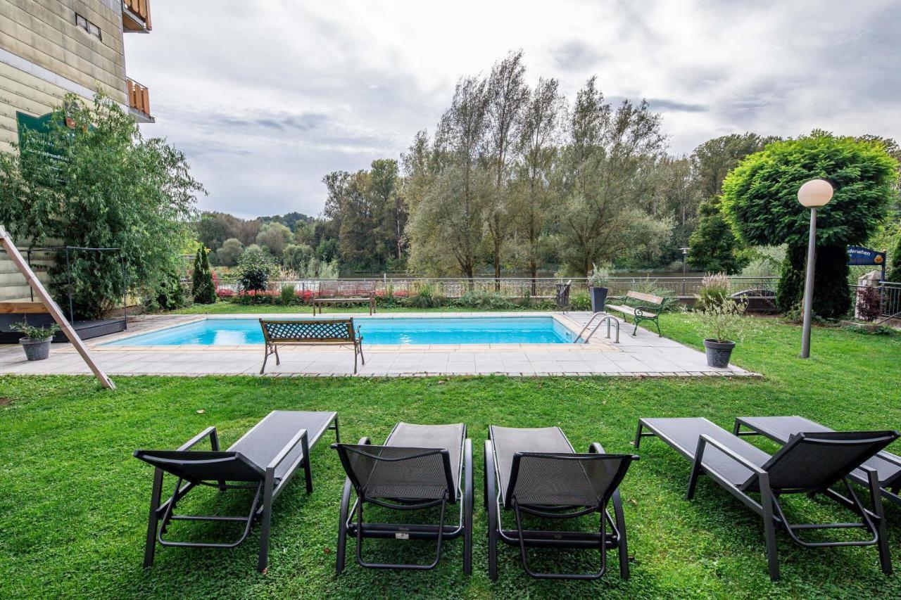 Landgasthof Moser & Restaurant Bootshaus Windorf  Ngoại thất bức ảnh