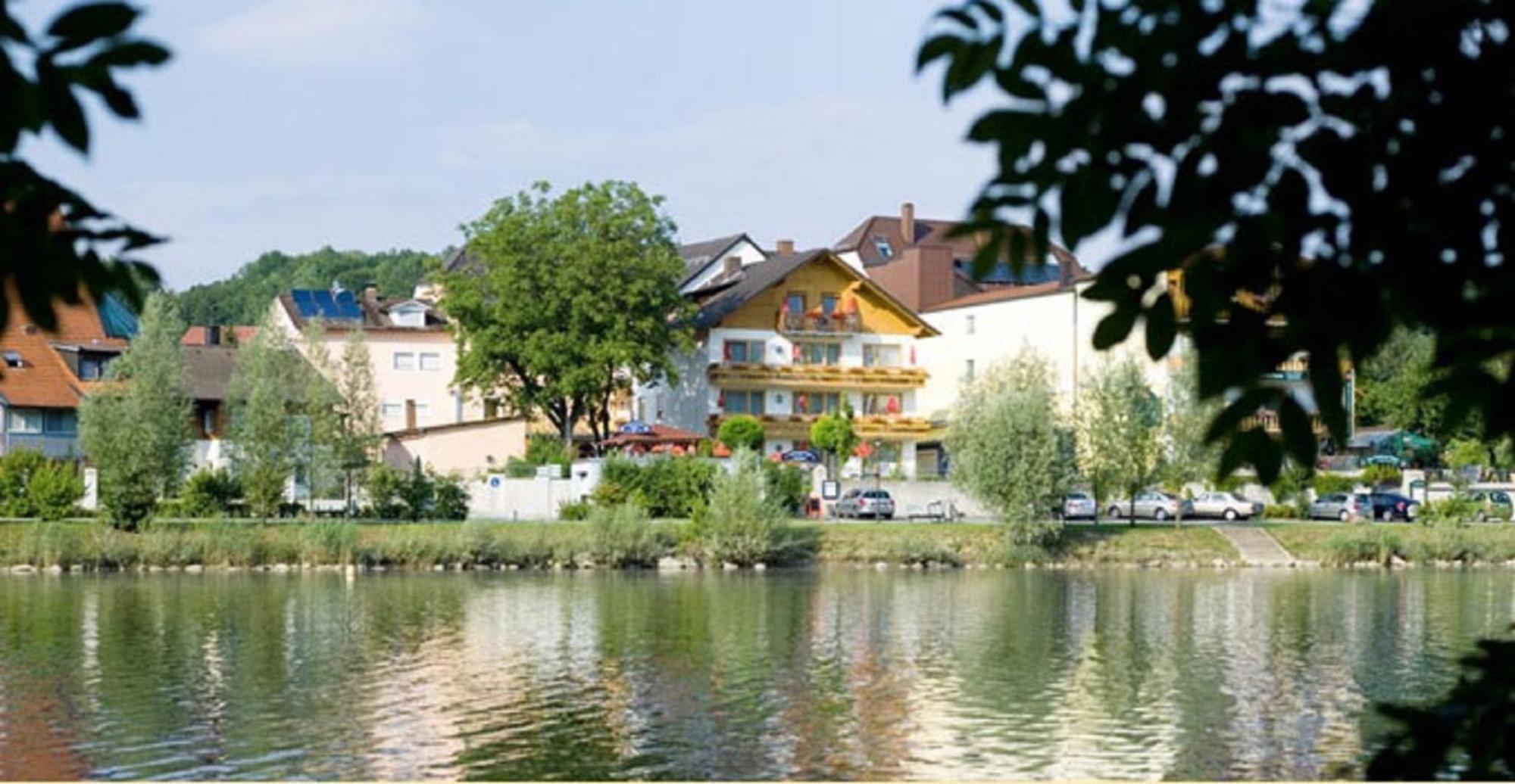 Landgasthof Moser & Restaurant Bootshaus Windorf  Ngoại thất bức ảnh